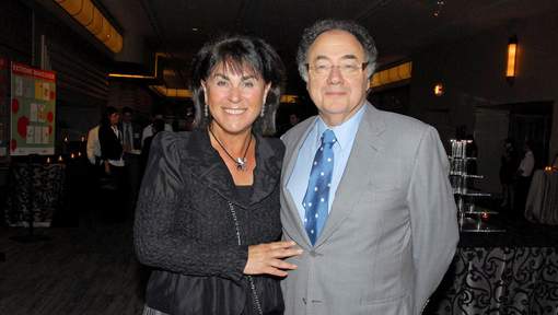 Le milliardaire Sherman et sa femme tués par strangulation dans leur domicile