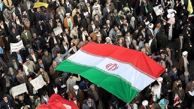 Les iraniens sont descendus en masse dans la rue pour soutenir le régime et défendre leur pays