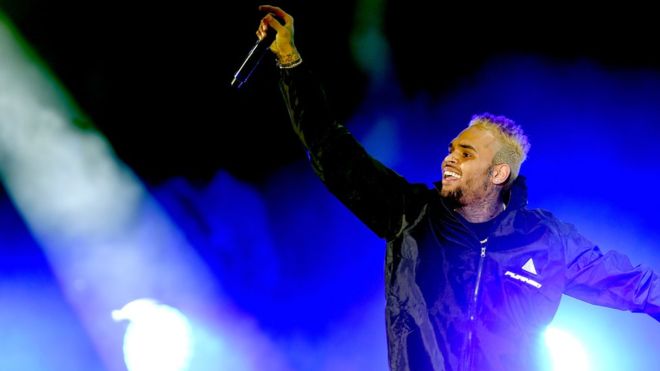 Le chanteur américain Chris Brown arrêté à Paris pour suspicion de viol