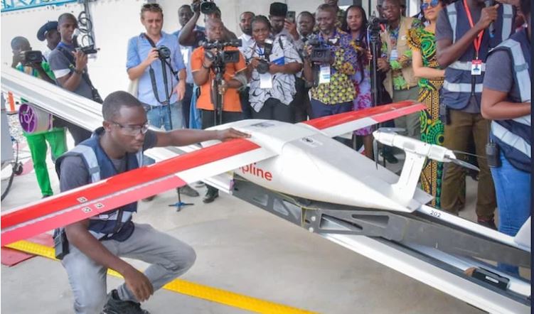 Le Ghana commence à utiliser des drones pour distribuer des produits médicaux