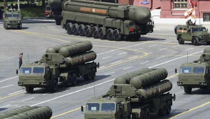 Les missiles russes S-400 arrivent à Ankara (Turquie), les USA piquent une crise