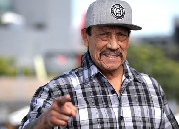 Héros d&rsquo;action en direct: l&rsquo;acteur Danny Trejo sauve un bébé pris au piège dans une voiture lors d&rsquo;une collision à Los Angeles