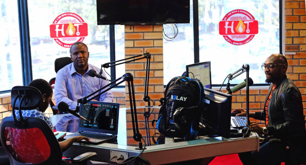 Une station de radio zambienne interdit la musique sud-africaine pour protester contre la chasse aux africains en Afrique du Sud