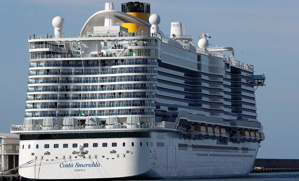 Un paquebot de croisière est mis en quarantaine avec ses 7000 passagers en Italie après que 2 passagers soient testés pour le coronavirus