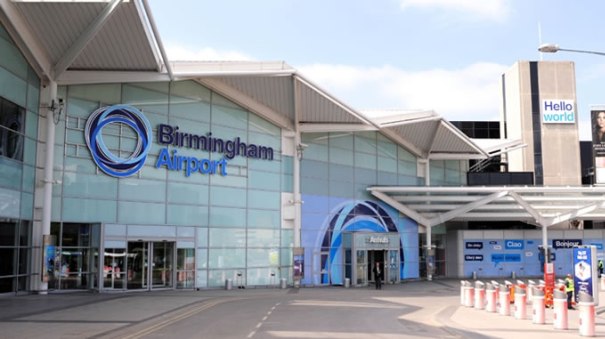 Coronavirus: trop des morts, l&rsquo;Angleterre s’apprête à transformer un aéroport en morgue