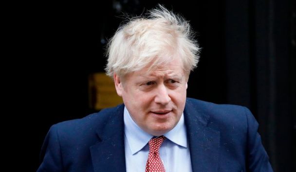Coronavirus: Boris Johnson sort des soins intensifs mais reste à l&rsquo;hôpital