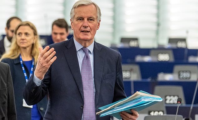 Video: le négociateur en chef du Brexit, Michel Barnier, est atteint par le coronavirus